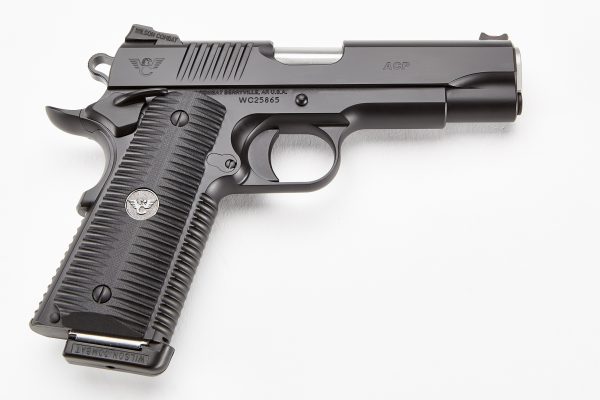 ACP 9MM 4.25" 10+1 BLK AMBI, ACP-COM-9A